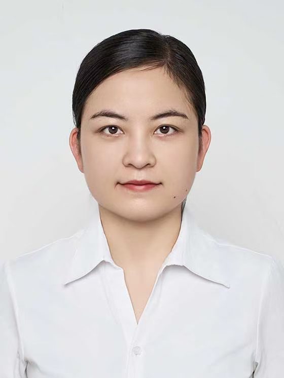博士生 张乾